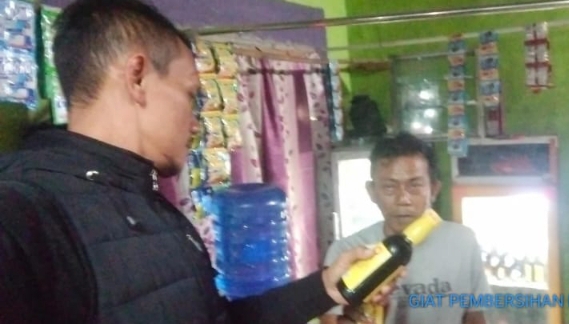 Patroli Kring Serse Unit Reskrim Polsek Jatisari Sambangi Toko Jamu