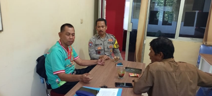 Bhabinkamtibmas Desa Balonggandu Sambangi Sekretariat Panitia BPD, Perkuat Sinergi dan Jaga Kondusifitas Wilayah