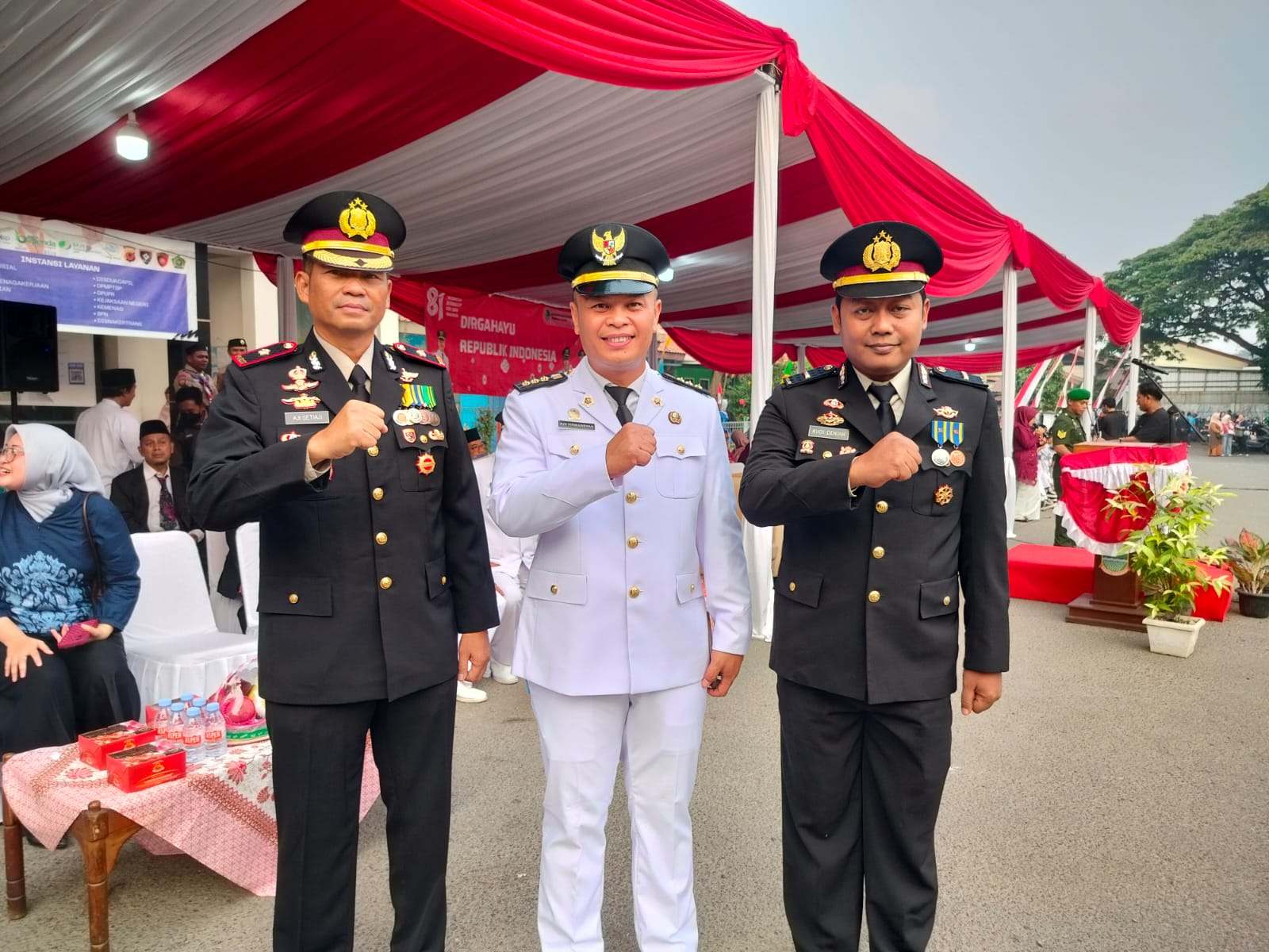 Sinergi Kuat TNI-Polri dan Forkopimcam, Kapolsek Cikampek Kompol Aji Setaiji Kawal Khidmatnya Upacara HUT ke-81 RI