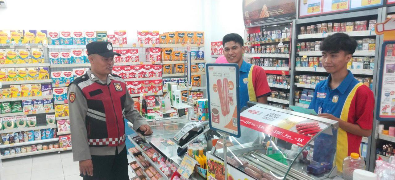Giat Patroli Perekat Supermarket Indomaret Gempol Guna Antisipasi Kejahatan