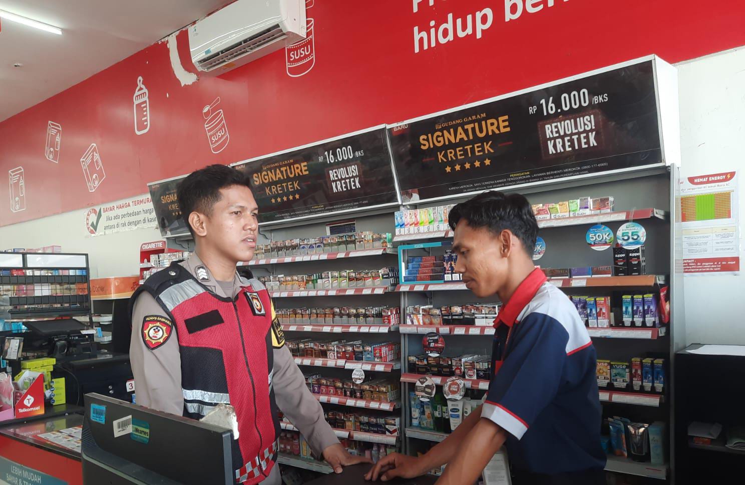 Polsek Telagasari Laksanakan Patroli Cegah Gukamtibmas di Sekitar Pertokoan