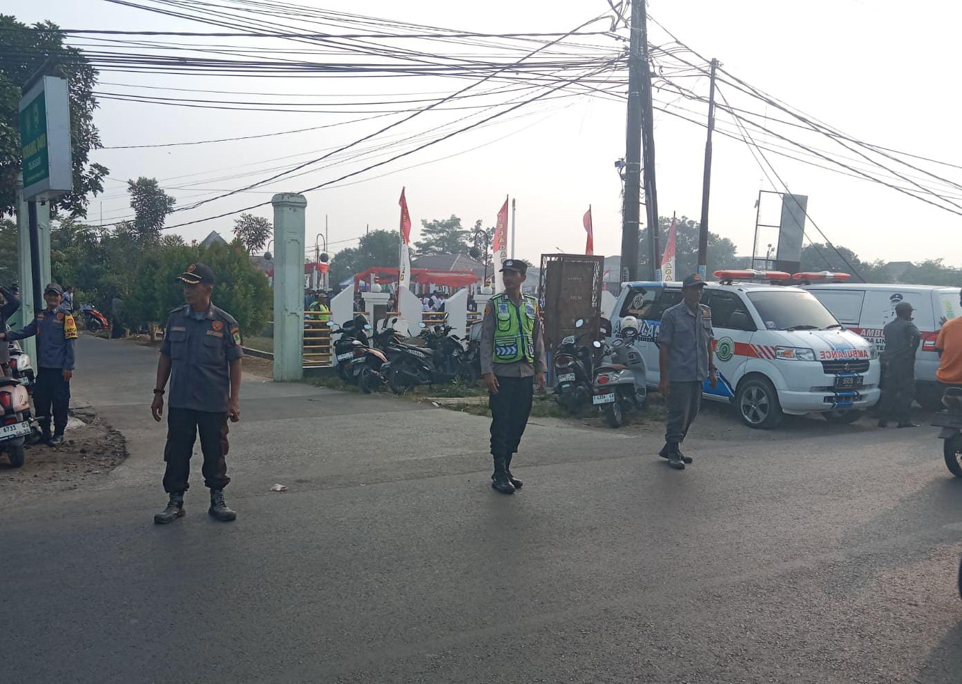 Personil Polsek Telagasari Laksanakan Sapa Pagi, Bantu Kondusifkan Lalu Lintas