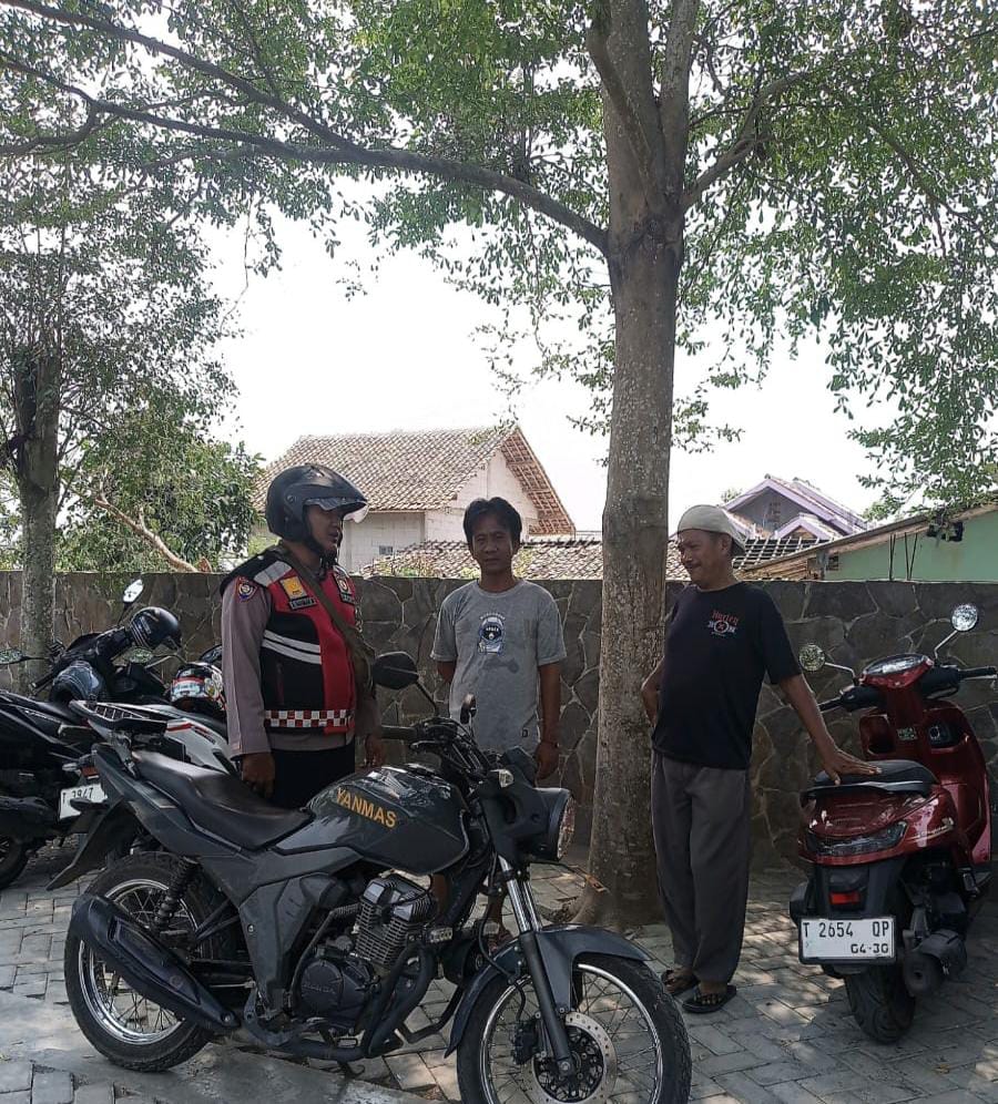 Prekat Polsek Banyusari Sosialisasikan Bahaya TPPO