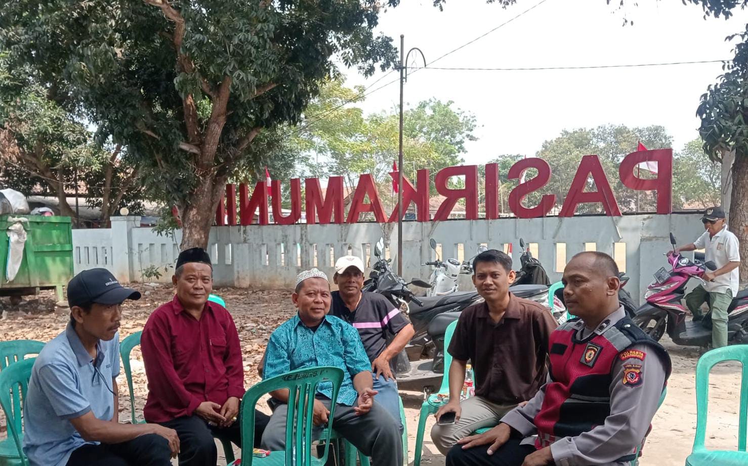 Jaga Kondusifitas Lingkungan, Bhabinkamtibmas Polsek Telagasari Sampaikan Himbauan Kepada Warga Binaan