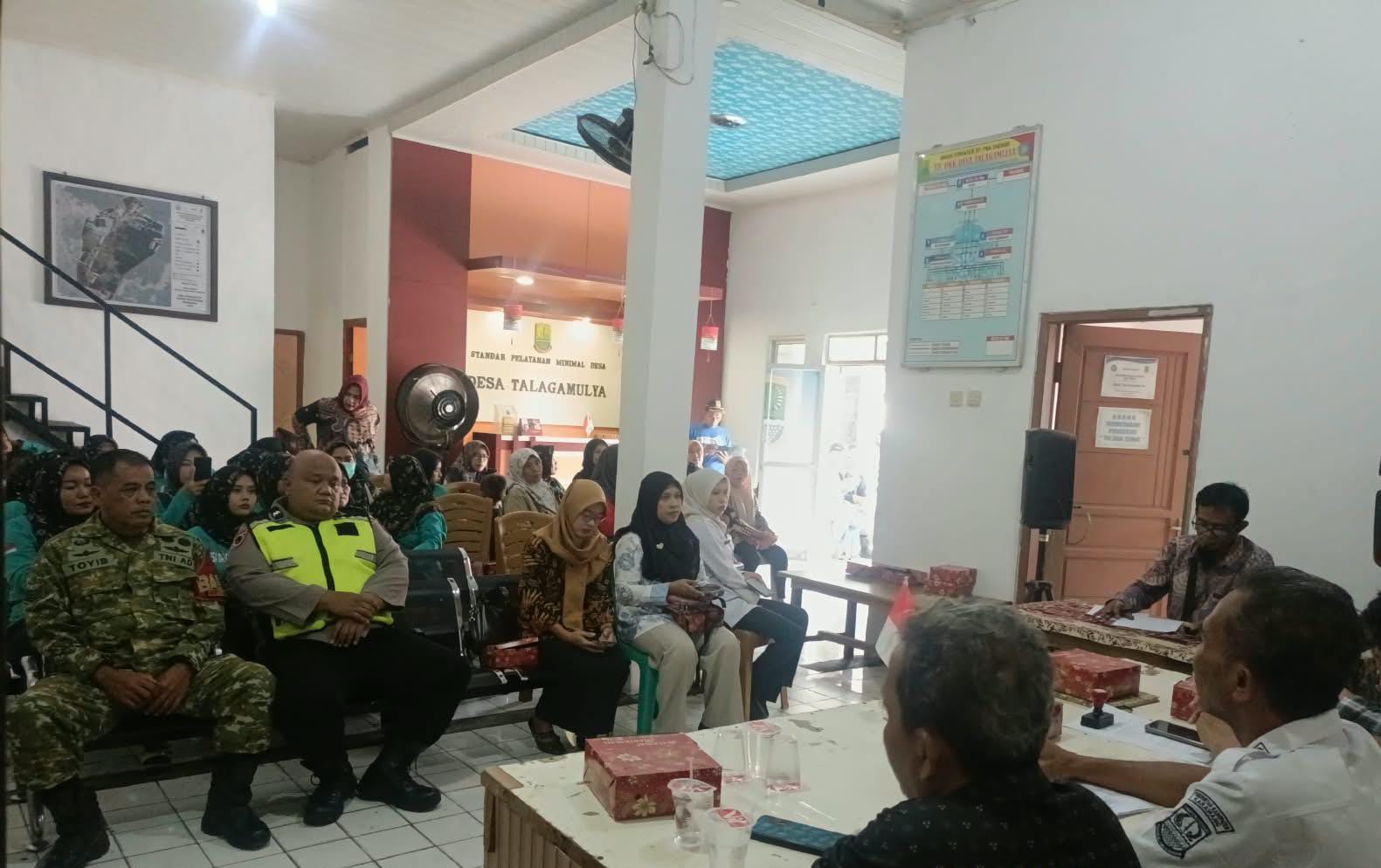 Bhabinkamtibmas Polsek Telagasari Laksanakan Pendampingan Kegiatan Pemilihan BPD di Desa Binaan