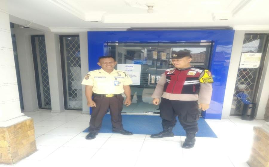 Kunjungi BRI Gempol Patroli Prekat Polsek Banyusari di Siang Hari