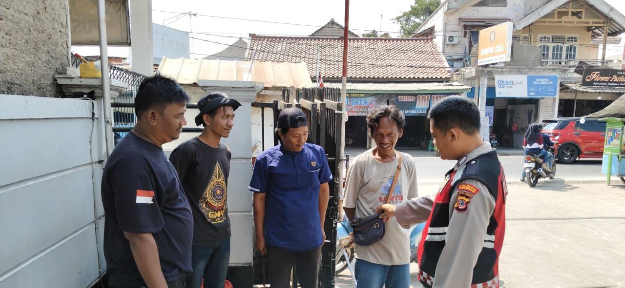 Prekat Polsek Banyusari Giat Patroli Jalan Raya Antisipasi Kejahatan