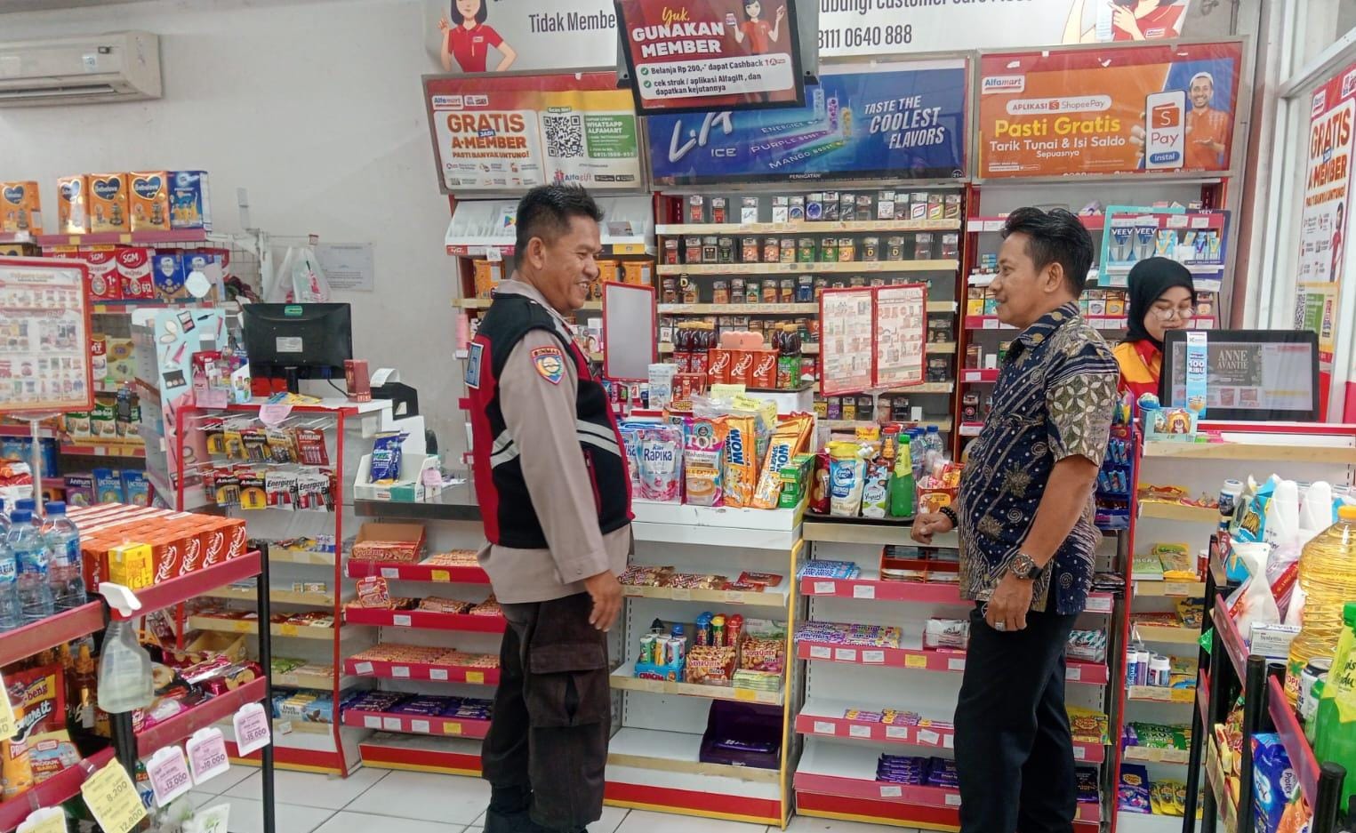 Polsek Telagasari Laksanakan Patroli Cegah C3 di Sekitar Pertokoan