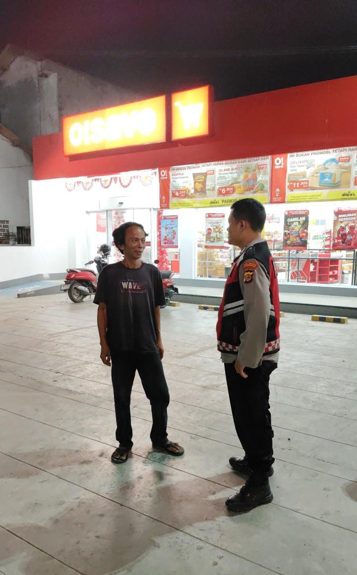 Prekat Polsek Banyusari Giat Patroli Jalan Raya Antisipasi Kejahatan