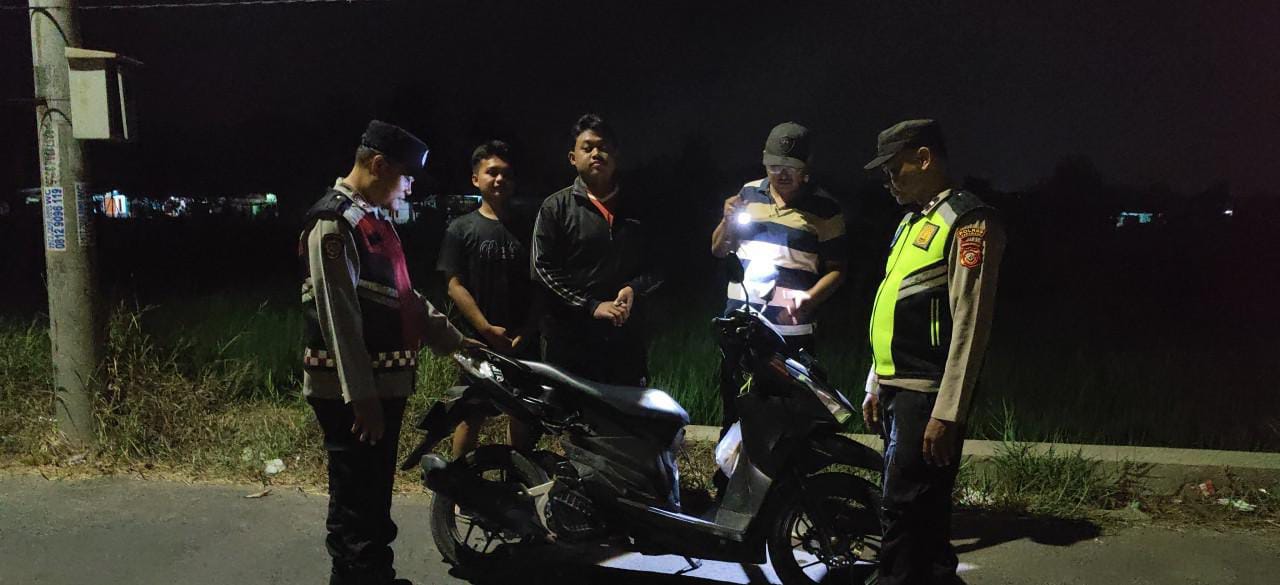 Polsek Banyusari Gencar Melaksanakan Razia Sepeda Motor Berknalpot Brong