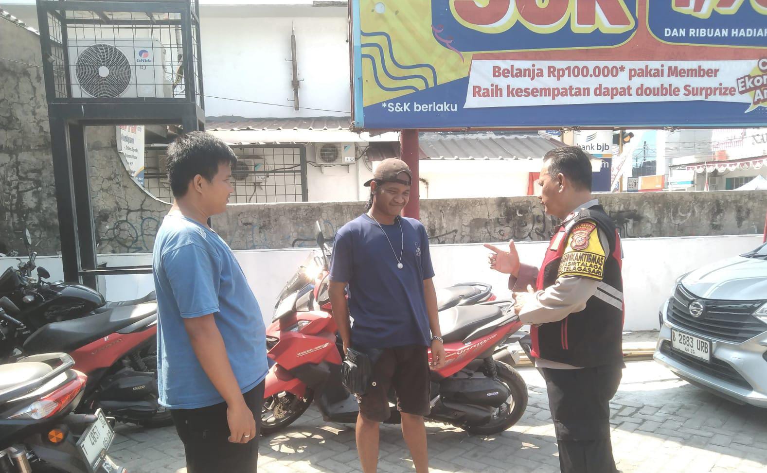 Bhabinkamtibmas Polsek Telagasari Sambangi Warga Binaan, Sampaikan Himbauan Kamtibmas