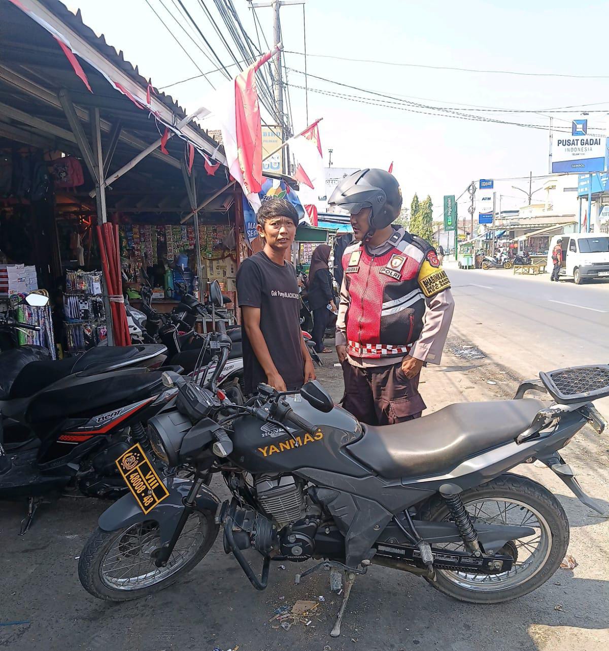 Prekat Polsek Banyusari Sosialisasikan Bahaya TPPO