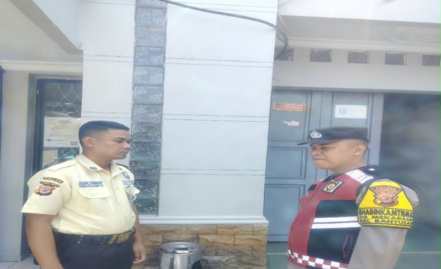 Kunjungi BRI Gempol Patroli Prekat Polsek Banyusari di Malam Hari