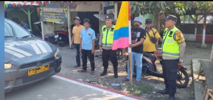 Personil Samapta Polsek Jatisari Himbauan Kamtibmas Ke Warga Kampung Pulo