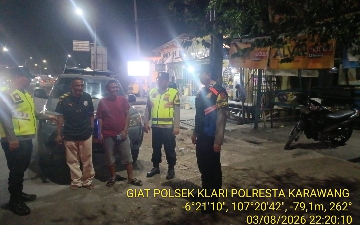 Polsek Klari Lakukan Patroli Malam Menyisir Jalan Raya Gintung Salam