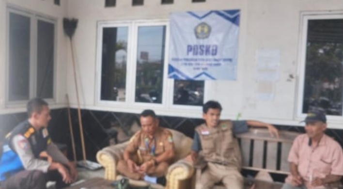 Personil Samapta Polsek Jatisari Himbauan Kamtibmas Ke Aparatur Desa Jatisari