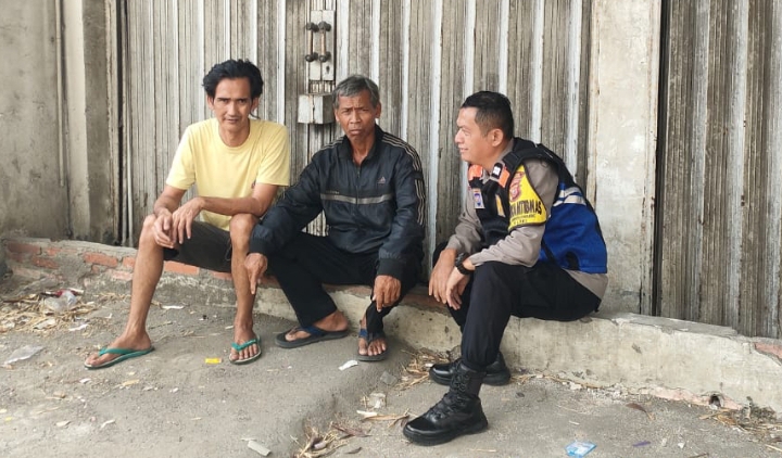 Bhabinkamtibmas Desa Sumurkondang Polsek Klari Berikan Penyuluhan Pencegahan TPPO