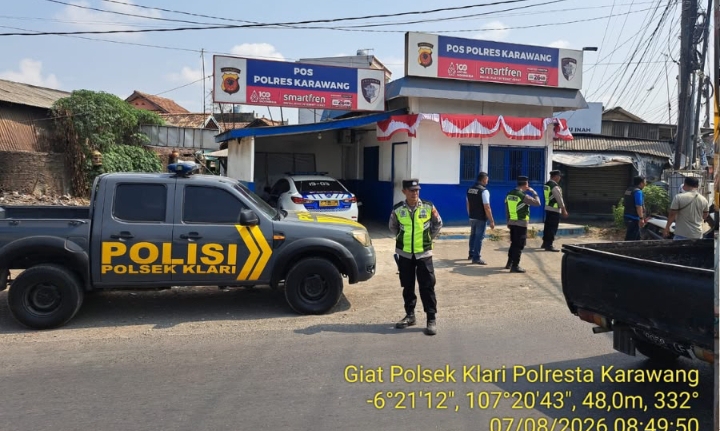Polsek Klari Laksanakan Patroli Skala Besar Antisipasi Kejahatan dan Premanisme di Wilayah Hukumnya
