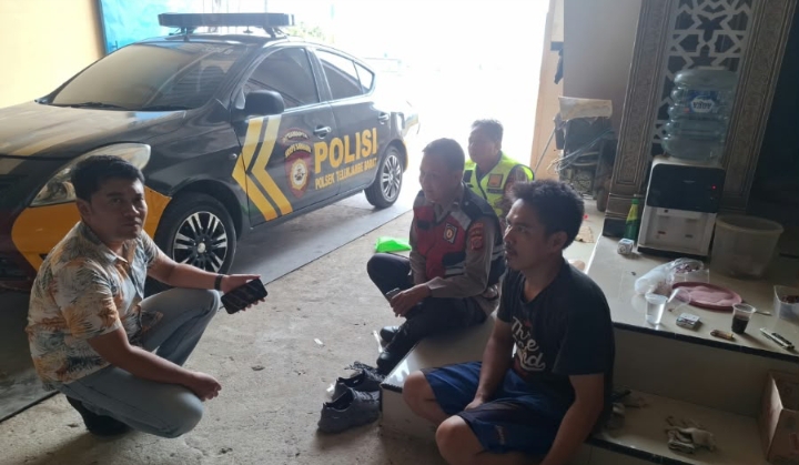 Polsek Telukjambe Barat Sapa Warga Dusun Dusun Pasir Jengkol Ingatkan Waspada TPPO