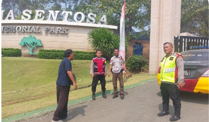 Personil Patroli Polsek Telukjambe Barat Sambangi Security Graha Sentosa