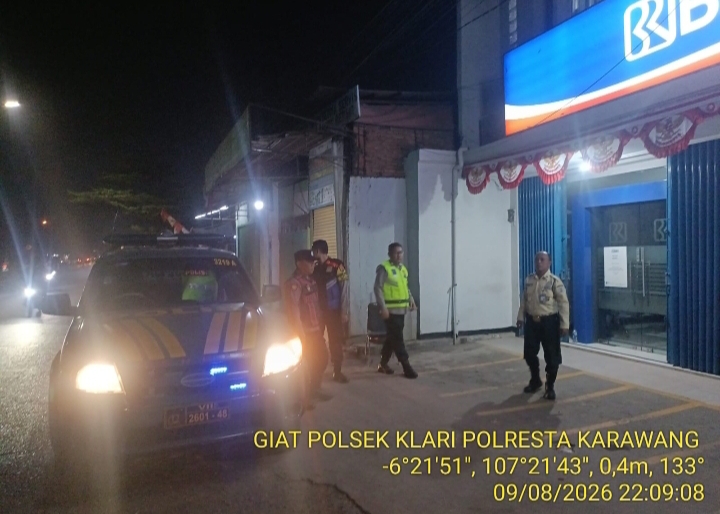 Polsek Klari Perkuat Pengamanan di Kantor Bank BNI Desa Duren