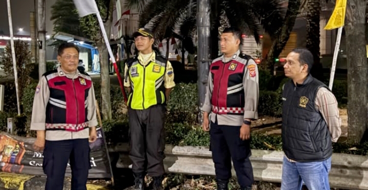 Patroli Polsek Telukjambe Barat Melaksanakan Patroli Malam Sasaran Rest Area 42B