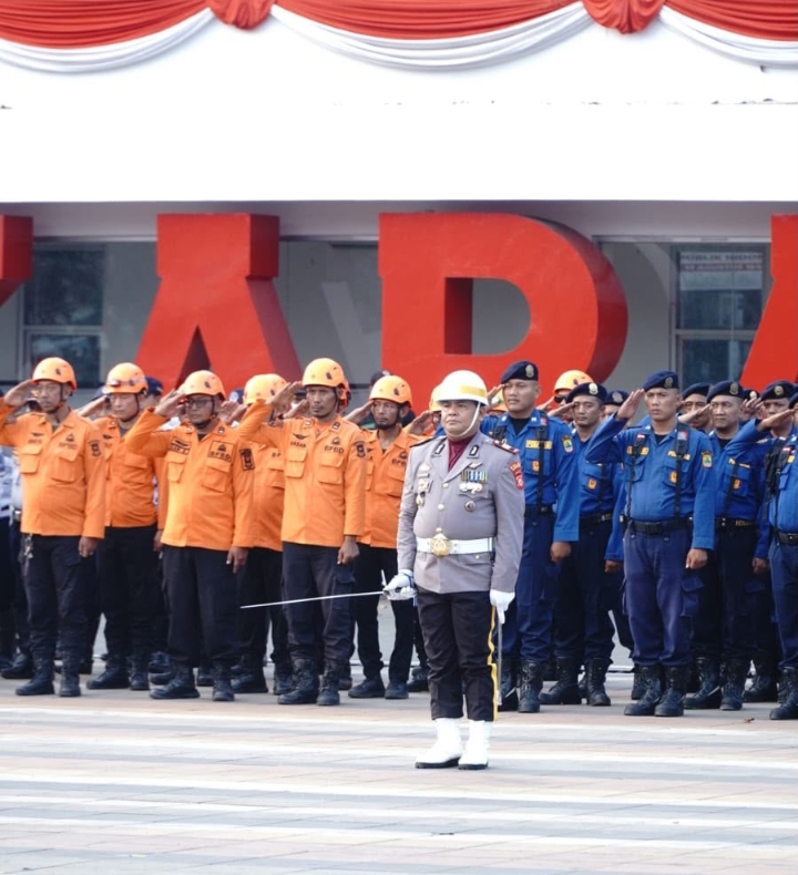 Enam Tahun Berturut-turut, AKP Hasanuddin Bahar Kembali Jadi Komandan Upacara Bendera HUT ke-81 RI di Karawang