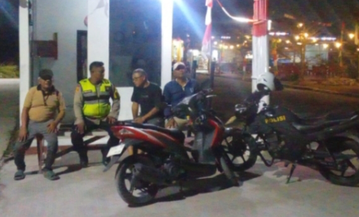 Bhabinkamtibmas Polsek Klari Sosialisasikan Kamtibmas kepada Tokoh Pemuda Desa Cibalongsari