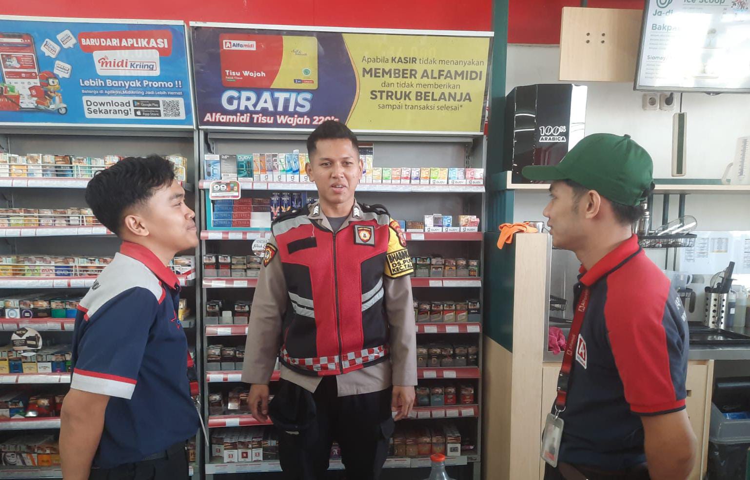 Polsek Telagasari Laksanakan Patroli Cegah Gukamtibmas di Sekitar Pertokoan