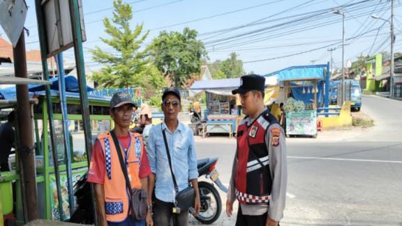 Prekat Polsek Banyusari Sosialisasikan Bahaya TPPO