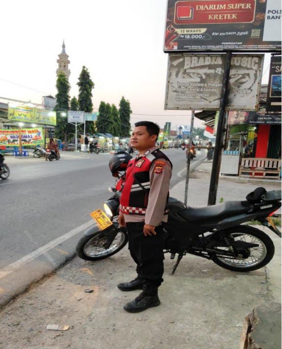 Prekat Polsek Banyusari Giat Patroli Jalan Raya Antisipasi Kejahatan