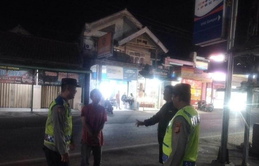 Prekat Polsek Banyusari Giat Patroli Jalan Raya Antisipasi Kejahatan