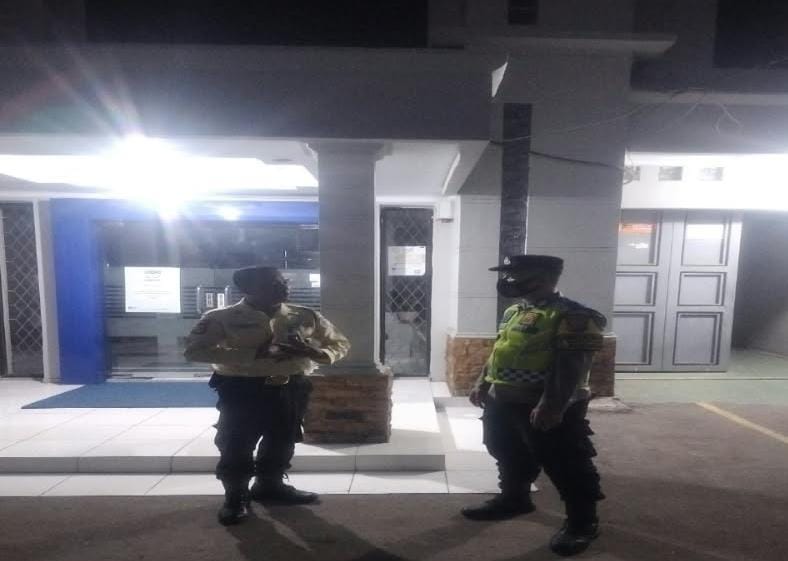 Kunjungi BRI Gempol Patroli Prekat Polsek Banyusari di Siang Hari