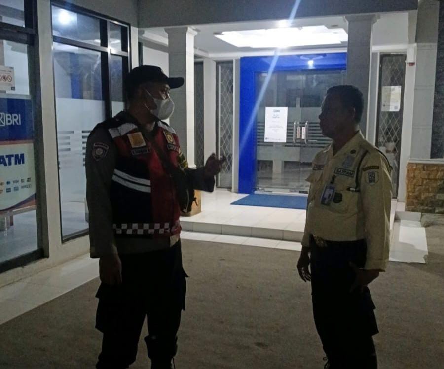 Kunjungi BRI Gempol Patroli Prekat Polsek Banyusari di Malam Hari