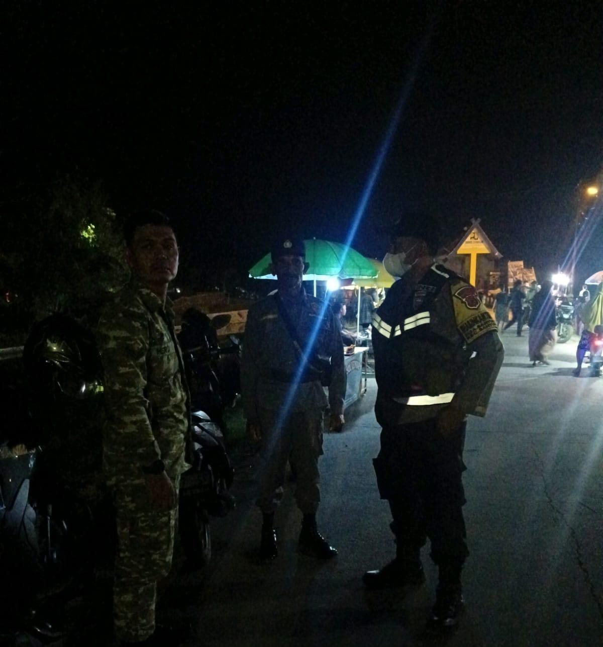 Prekat Polsek Banyusari Giat Patroli Jalan Raya Antisipasi Kejahatan