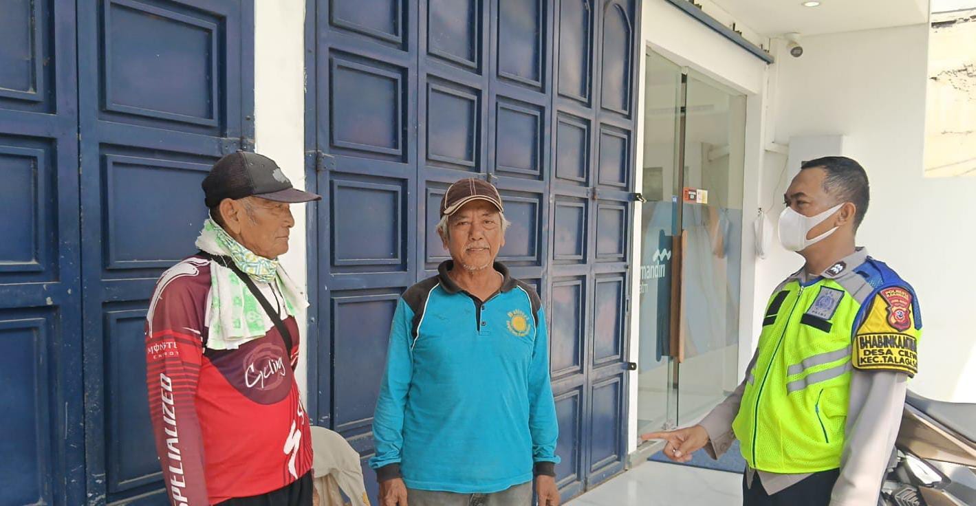 Bhabinkamtibmas Polsek Telagasari Sambangi Warga Untuk Sampaikan Imbauan Kamtibmas