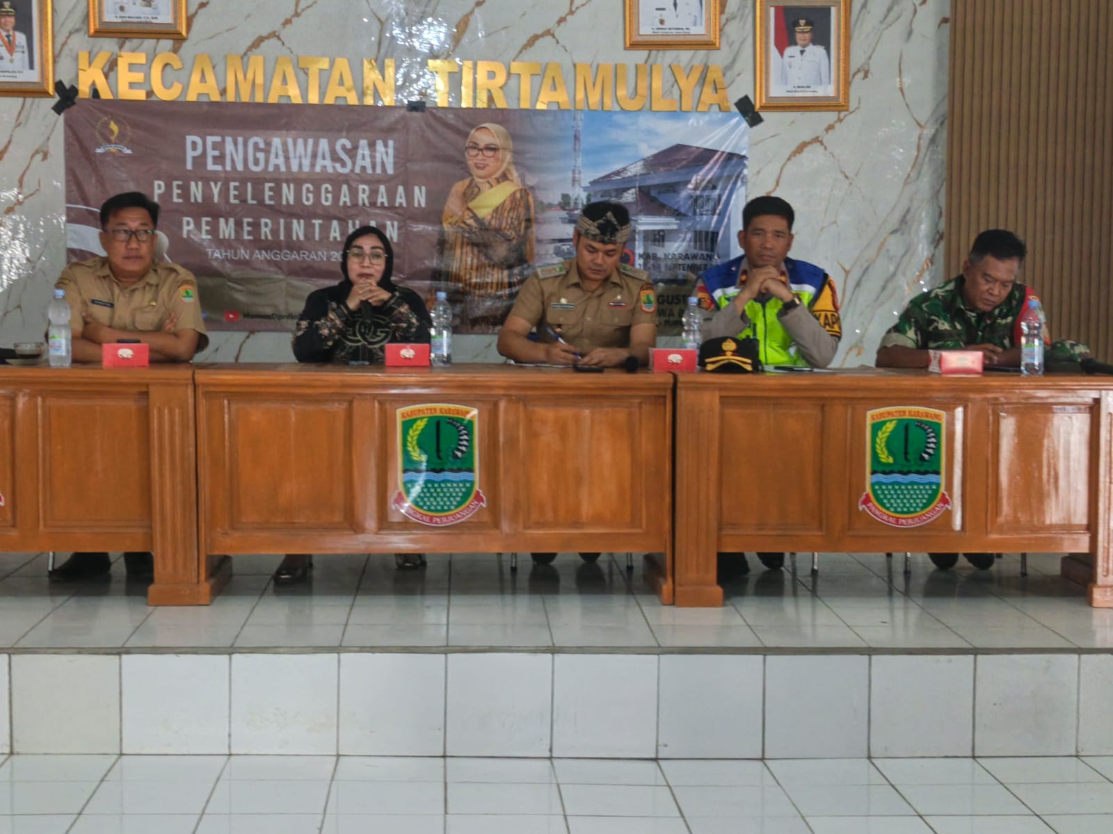 ‎Sri Rahayu Bersama DPMD Sosialisasikan dan Simulasikan Pilkades Berbasis Digital di Tirtamulya