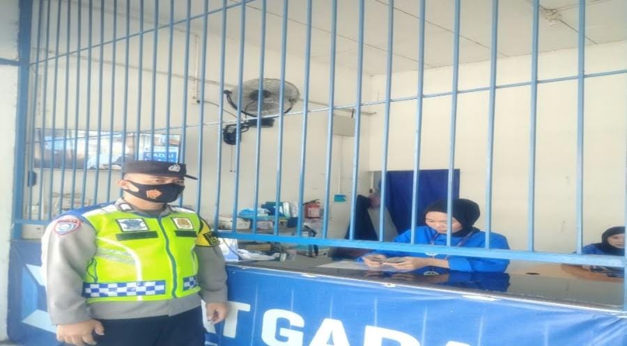Kunjungi Pusat Gadai Gempol Patroli Prekat Polsek Banyusari di Siang Hari