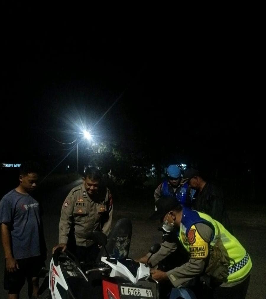 Polsek Banyusari Gencar Melaksanakan Razia Sepeda Motor Berknalpot Brong