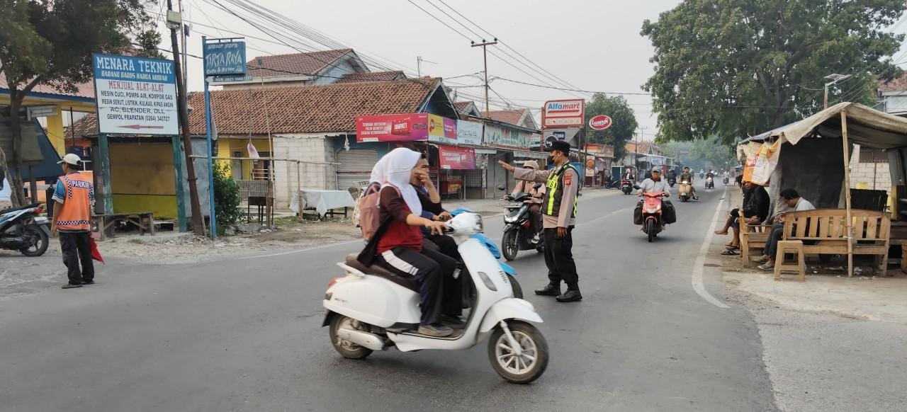 Prekat Polsek Banyusari Giat Patroli Jalan Raya Antisipasi Kejahatan