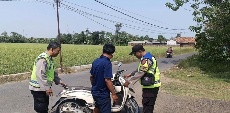 Polsek Banyusari Gencar Melaksanakan Razia Sepeda Motor Berknalpot Brong