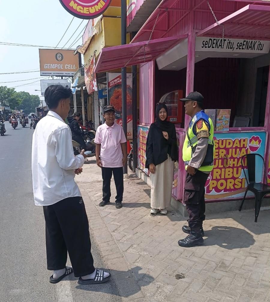 Prekat Polsek Banyusari Giat Patroli Jalan Raya Antisipasi Kejahatan