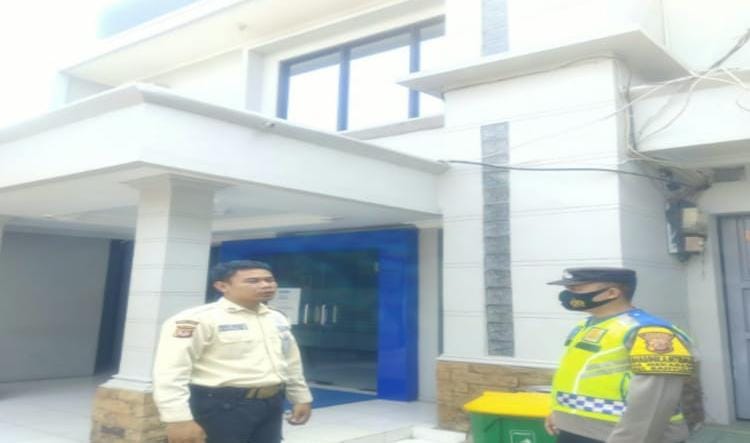 Kunjungi BRI Gempol Patroli Prekat Polsek Banyusari di Malam Hari