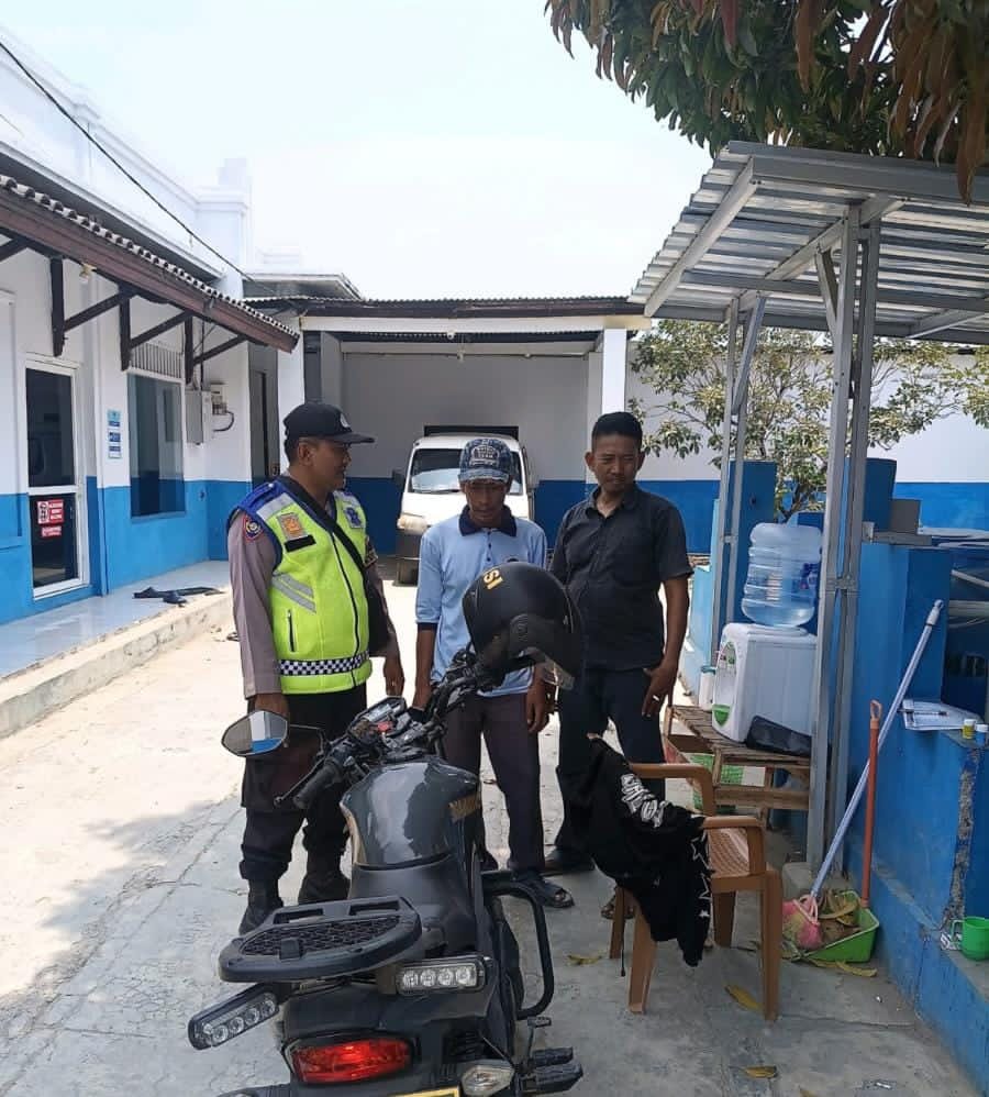 Anggota Polsek Banyusari Melaksanakan Patroli SPPG Desa Banyuasih