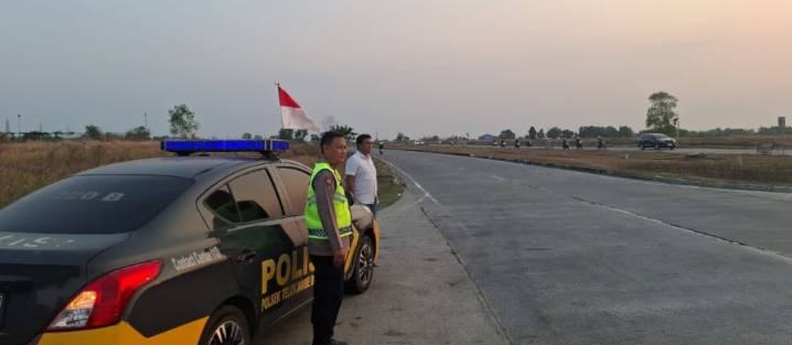 Patroli Polsek Telukjambe Barat Perkuat Keamanan di Kawasan Bintang