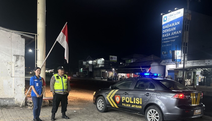 Patroli Polsek Jatisari Sambangi Indomaret yang Buka 24 Jam