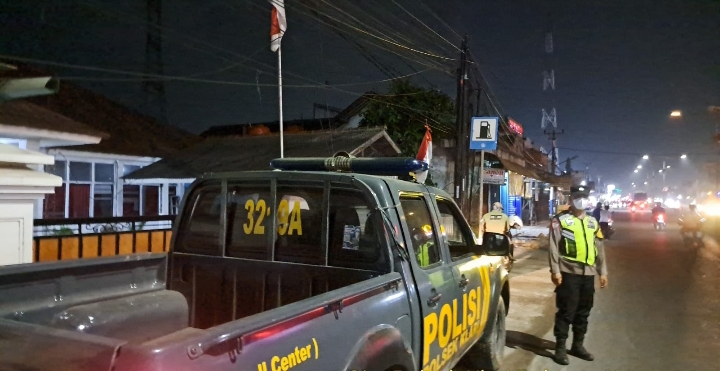 Patroli Malam Polsek Klari Pastikan Sepanjang Jalan Klari Karawang Aman dan Kondusif