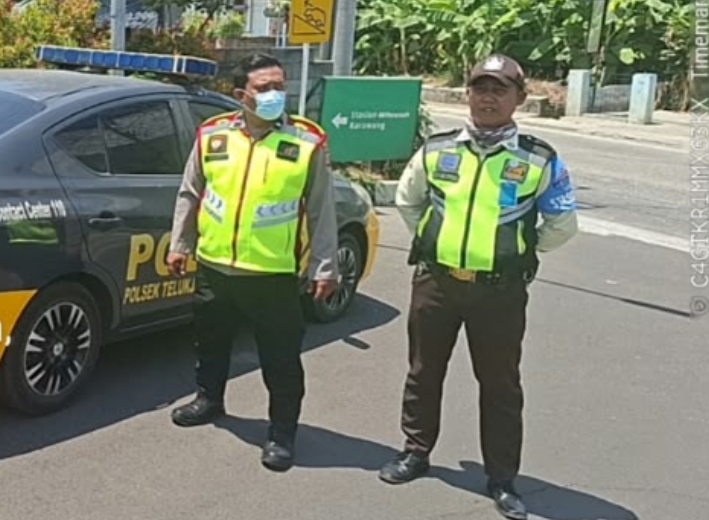Patroli Polsek Telukjambe Barat Berikan Penyuluhan Kamtibmas Kepada Satpam KCIC