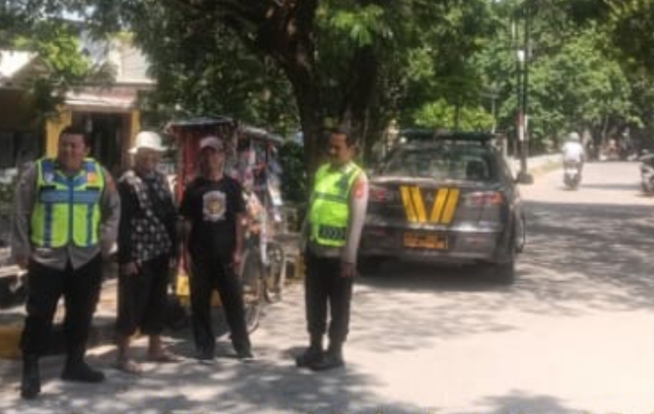 Pastikan Perum Bumi Cikampek Baru Kondusif, Polsek Jatisari Lakukan Patroli KRYD