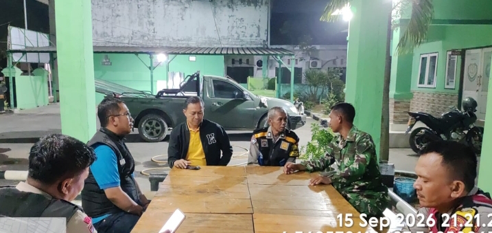 Perkuat Sinergitas Serta Komunikasi Antara TNI dan Polri, Personil Polsek Klari Silaturahmi Kamtibmas ke Mako Koramil